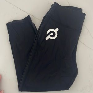 Peloton black crop leggings